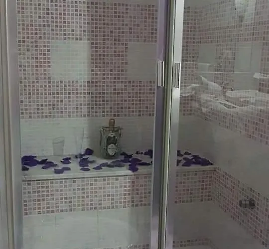 Proibito Hotel Varcaturo